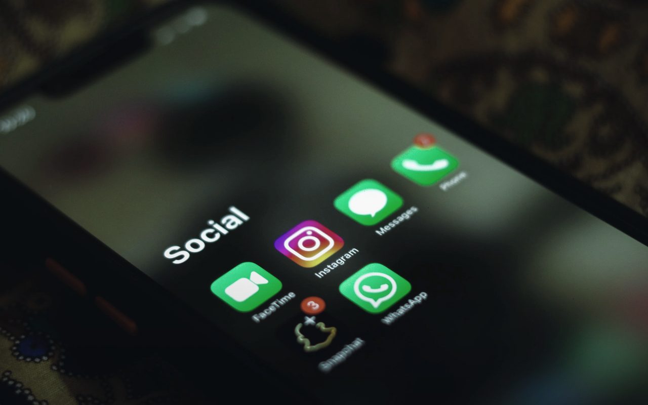 VPN для Instagram: лента, сторис и Reels